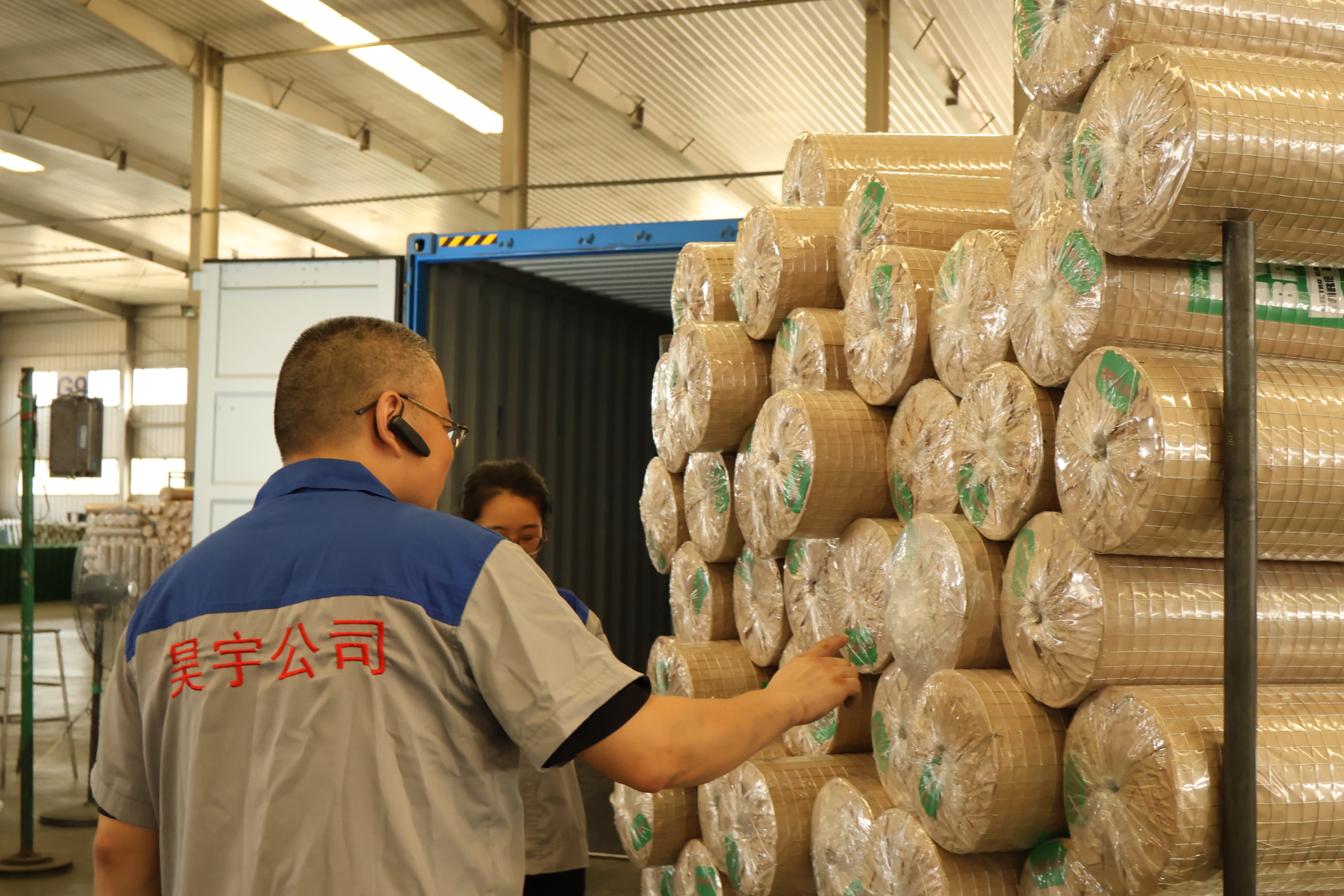 Container packing for export wire mesh orders